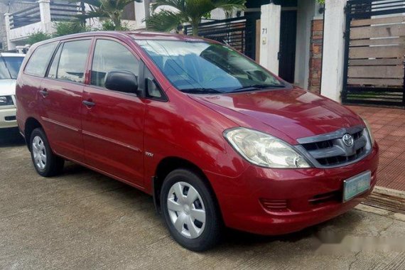 Toyota Innova 2005 RED for sale
