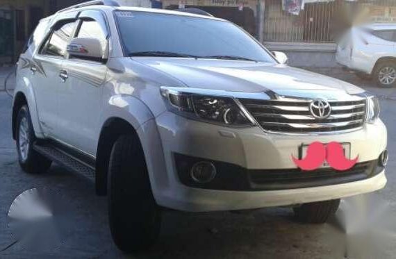 Toyota Fortuner 2012 AT White For Sale