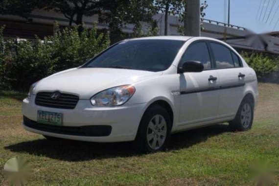 2010 Hyundai Accent Manual White For Sale