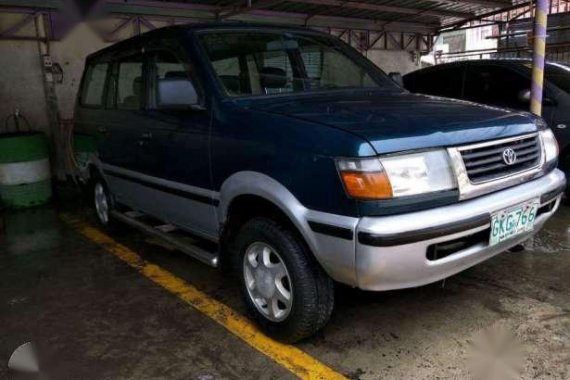 Toyota Revo AT-Gas Blue SUV For Sale