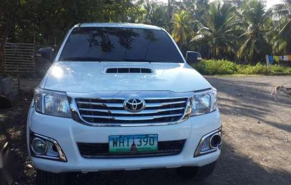 Toyota Hilux 4x4 2013 like new for sale 