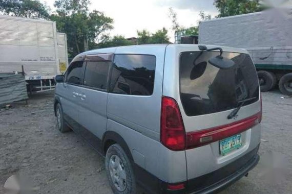 Nissan Serena 2000 AT Silver Van For Sale 