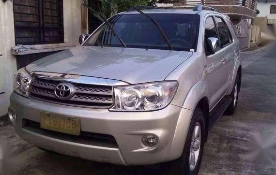 2011 toyota fortuner G diesel manual