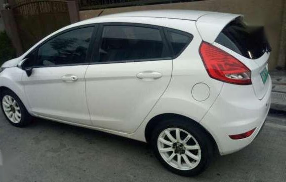 2012 Ford Fiesta Trend 1.4 AT White For Sale