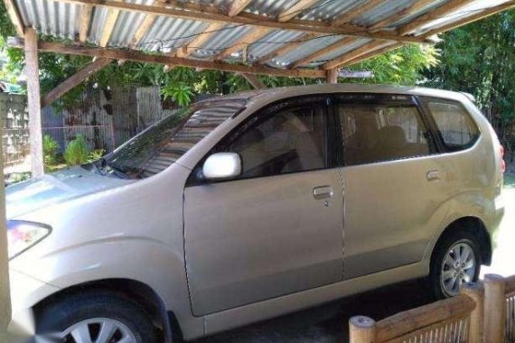 Toyota Avanza 1.5G AT Silver For Sale 