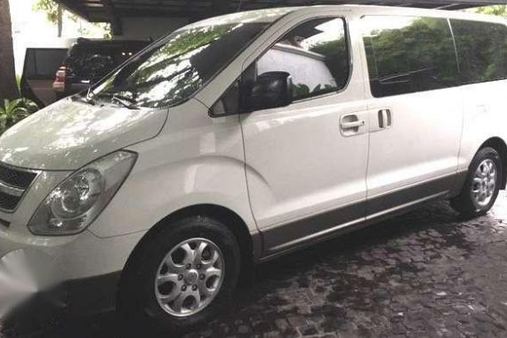 No Issues 2010 Hyundai Starex Gold For Sale