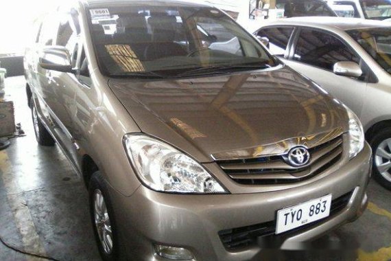 For sale Toyota Innova 2011