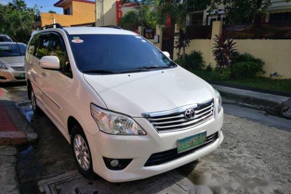 Toyota Innova 2013 White for sale