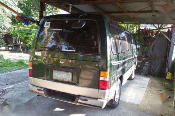 Nissan Urvan Escapade 2005