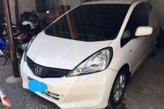 Honda Jazz 2012 1.3 AT White For Sale 