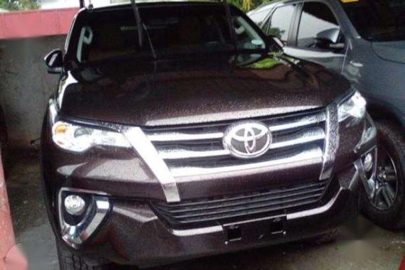 Fortuner 2.4G Automatic Toyota Brown