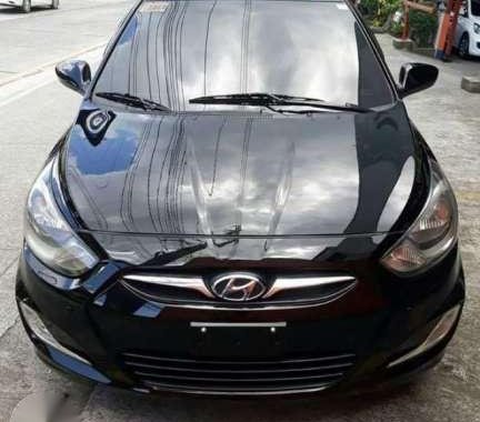 hyundai accent automatic gas 2012