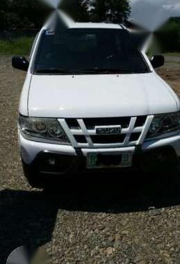 Isuzu crosswind xt 2011 model manual