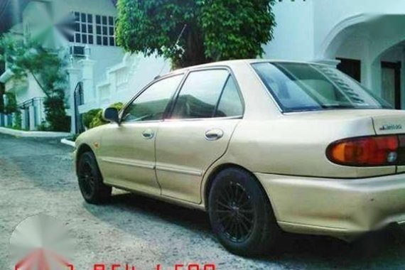 Mitsubishi Lancer GLXi EFi