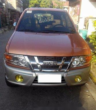 Isuzu Crosswind 2010 Orange for sale