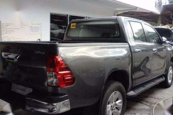Hilux 2.8G 4X4 Manual Gray Toyota 8000kms