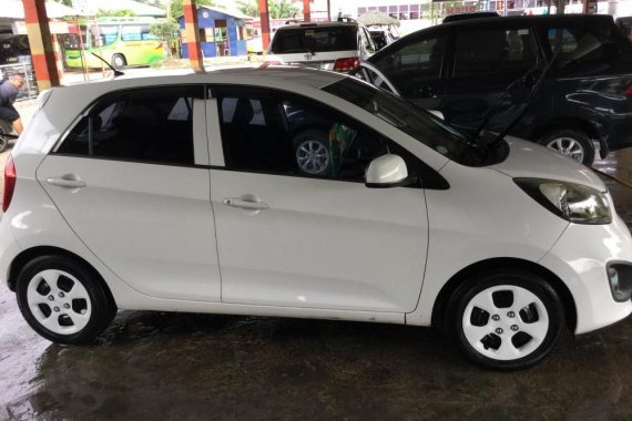 Almost brand new Kia Picanto Gasoline for sale 