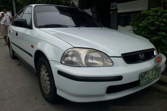 For sale white Honda Civic 1996
