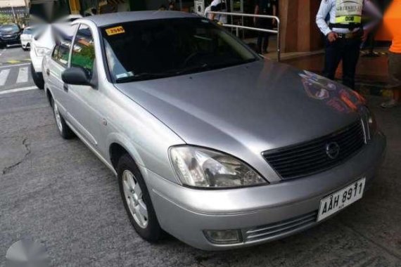 2014 Nissan Sentra AT Silver Sedan For Sale 