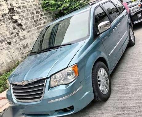 chrysler town and country 2008