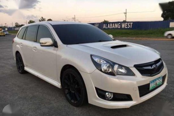 2011 Subaru Legacy Wagon like new for sale 