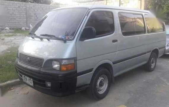 2002 Toyota Hiace commuter for sale 