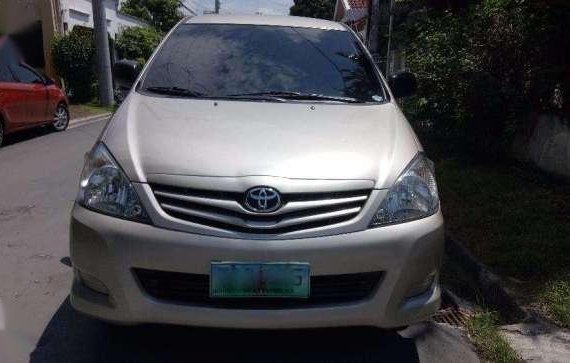 2011 Toyota Innova E VVTi Beige For Sale 