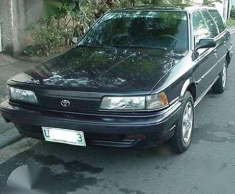 Toyota Camry Station Wagon Deluxe