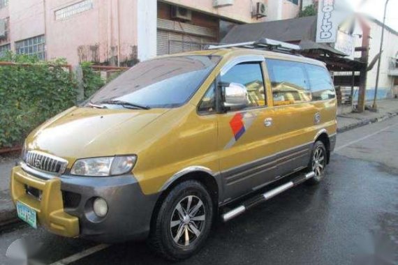 Hyundai Starex