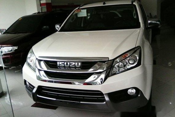 Isuzu MU-X 2017 WHITE FOR SALE