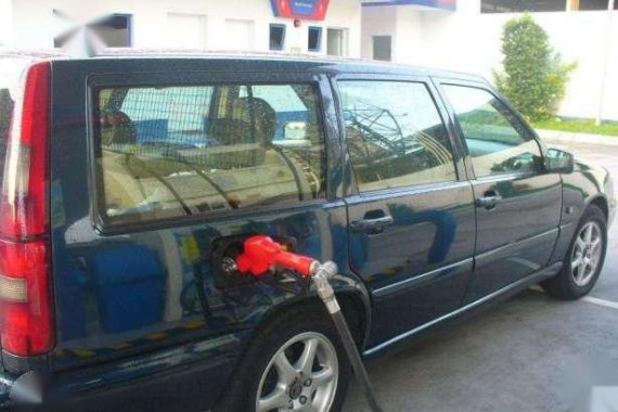 Well Maintained 1999 Volvo V70 Wagon For Sale