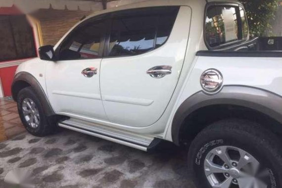 Mitsubishi Strada 4X4 4WD MT White For Sale 