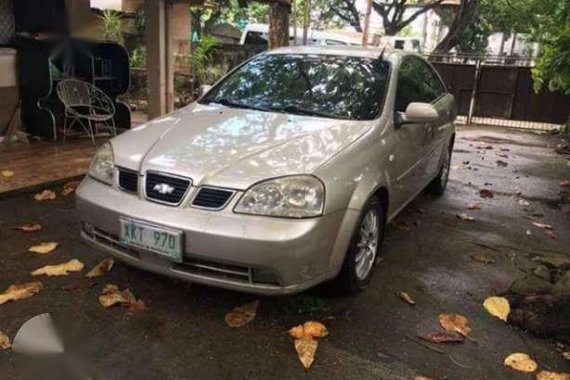 Chevrolet Optra 2004 MT Beige For Sale 