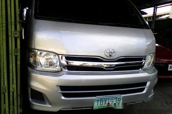 FOR SALE SILVER Toyota Hiace 2012