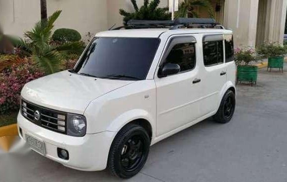 Nissan Cube 2 model 2011