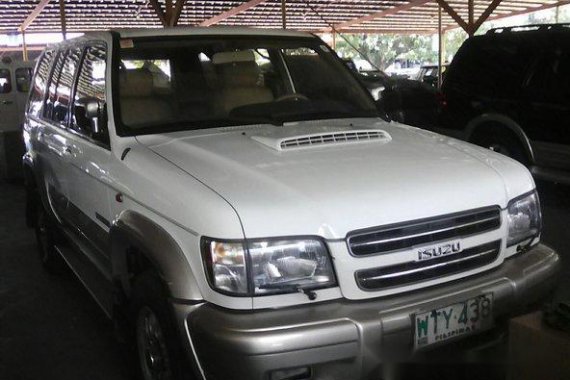 Isuzu Trooper 2001 WHITE FOR SALE