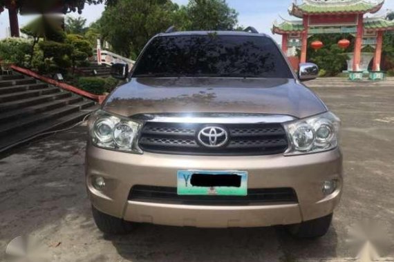 Toyota Fortuner G 2010 4x2 AT Brown For Sale 