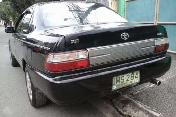 Black Corolla 1.3 Manual Aircon