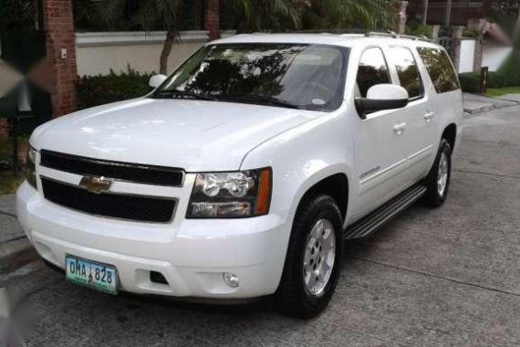 2011 chevrolet suburban v8 gas 4x2