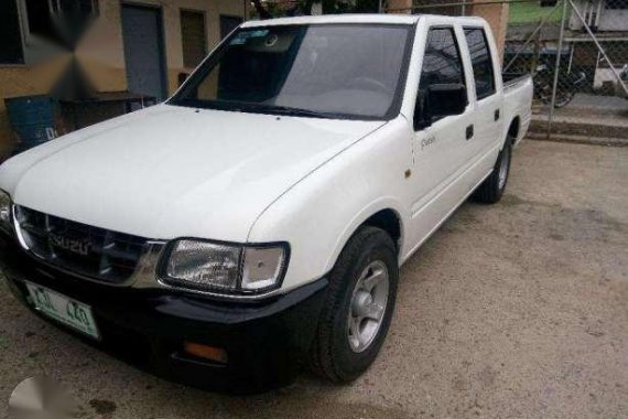 Isuzu Fuego 2005 model