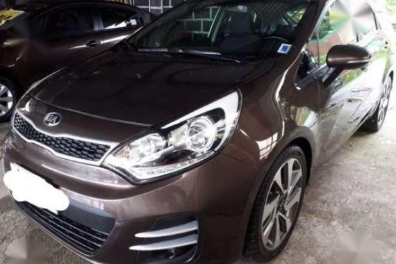 2015 kia rio hatchback