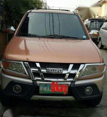 isuzu crosswind xuv 2010 model MANUAL