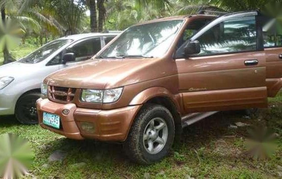 Isuzu crosswind xuvi 2004