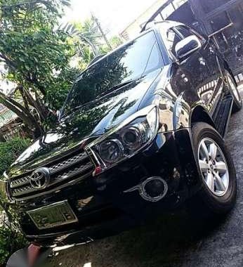 2010 Toyota Fortuner G AT 2.5L Diesel