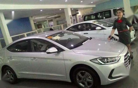 2017 HYUNDAI Elantra 1600liters MT Gasoline for sale