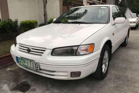 Toyota Camry GXE 2000