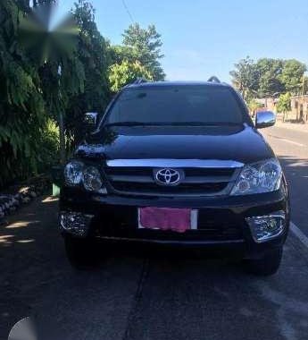 Toyota Fortuner 2008 AT Black SUV For Sale 