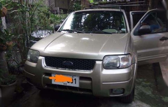 Well Maintained 2004 Ford Escape For Sale