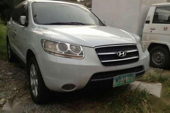 Hyundai Santa Fe 2007 4x2 AT Silver For Sale 