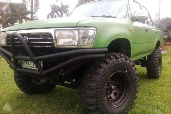 Toyota Hilux 4x4 Turbo Diesel Manual 4wd for sale 